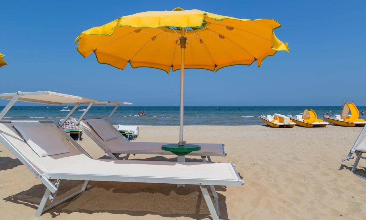Hotel Villa Rinaldini Rimini Exteriör bild
