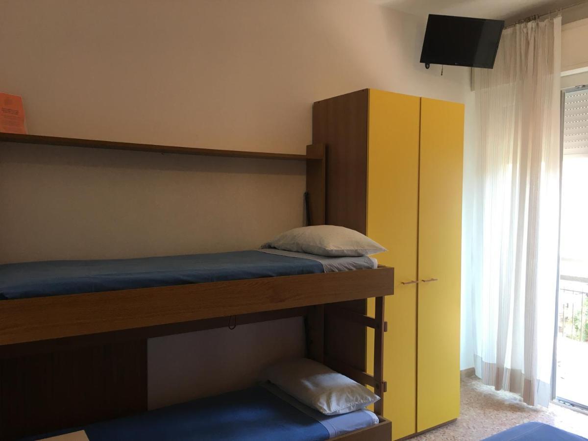 Hotel Villa Rinaldini Rimini Exteriör bild